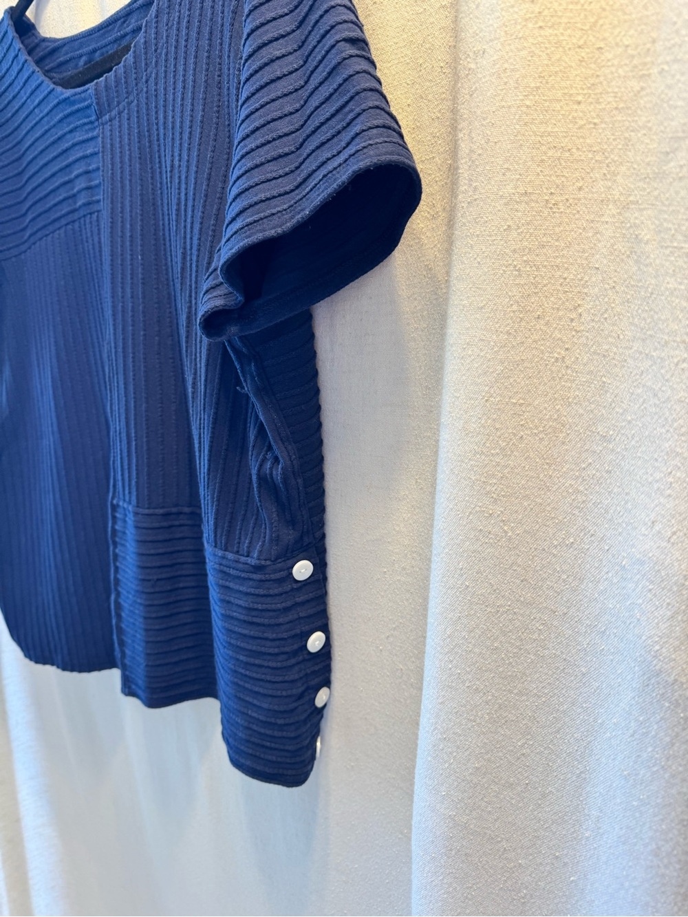Alfred Dunner Navy Ribbed Side Button Top XL - Picture 3 of 4